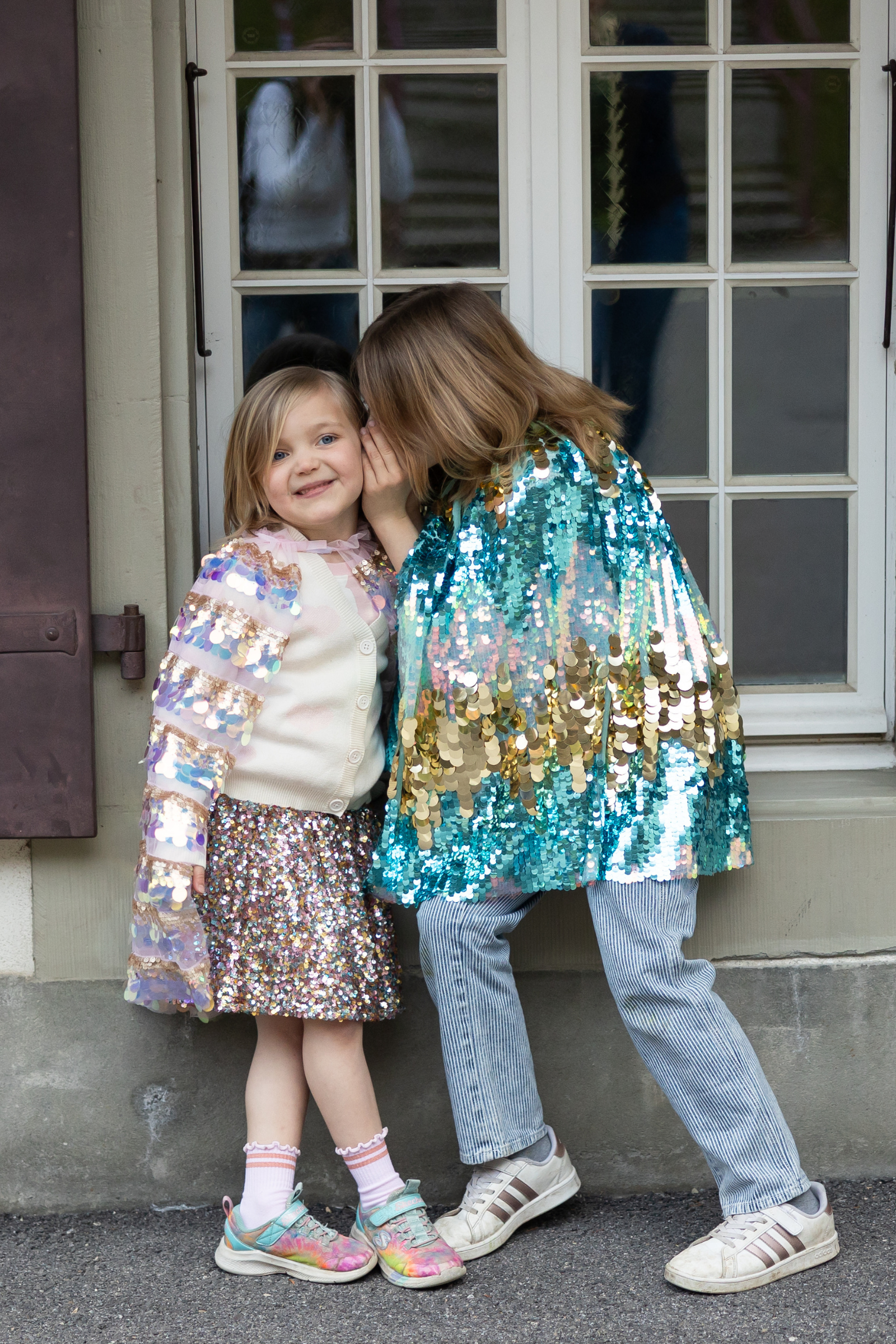 Cape pailletée brillante "The 5th Avenue" violette