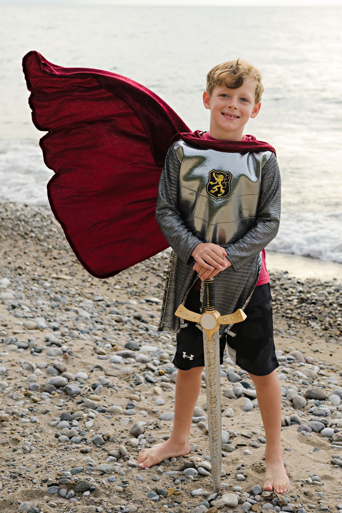 Tunique de chevalier d'argent avec cape