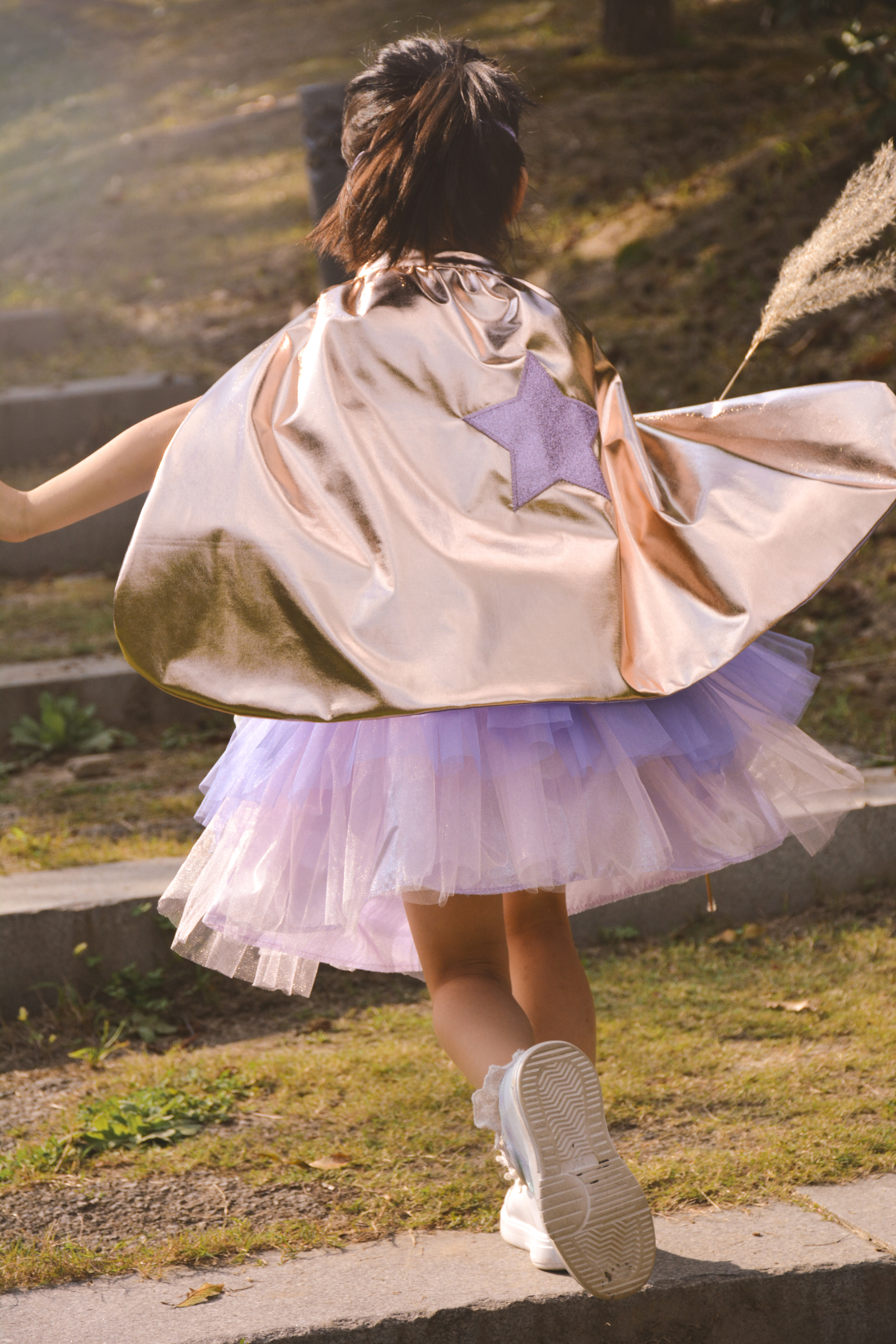 Set de super-héroïne, tutu/cape/masque, or/lila