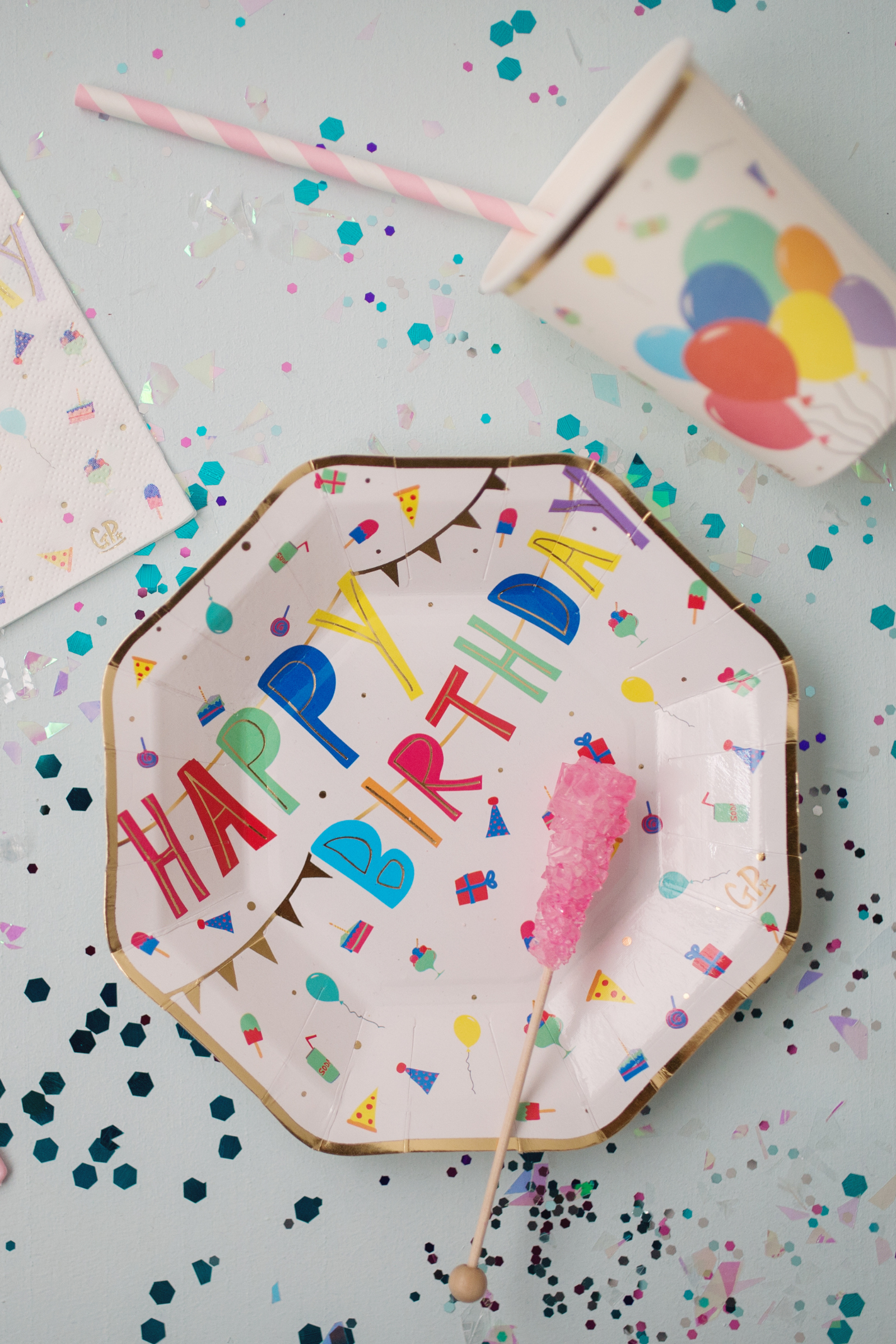 Birthday discount party plates