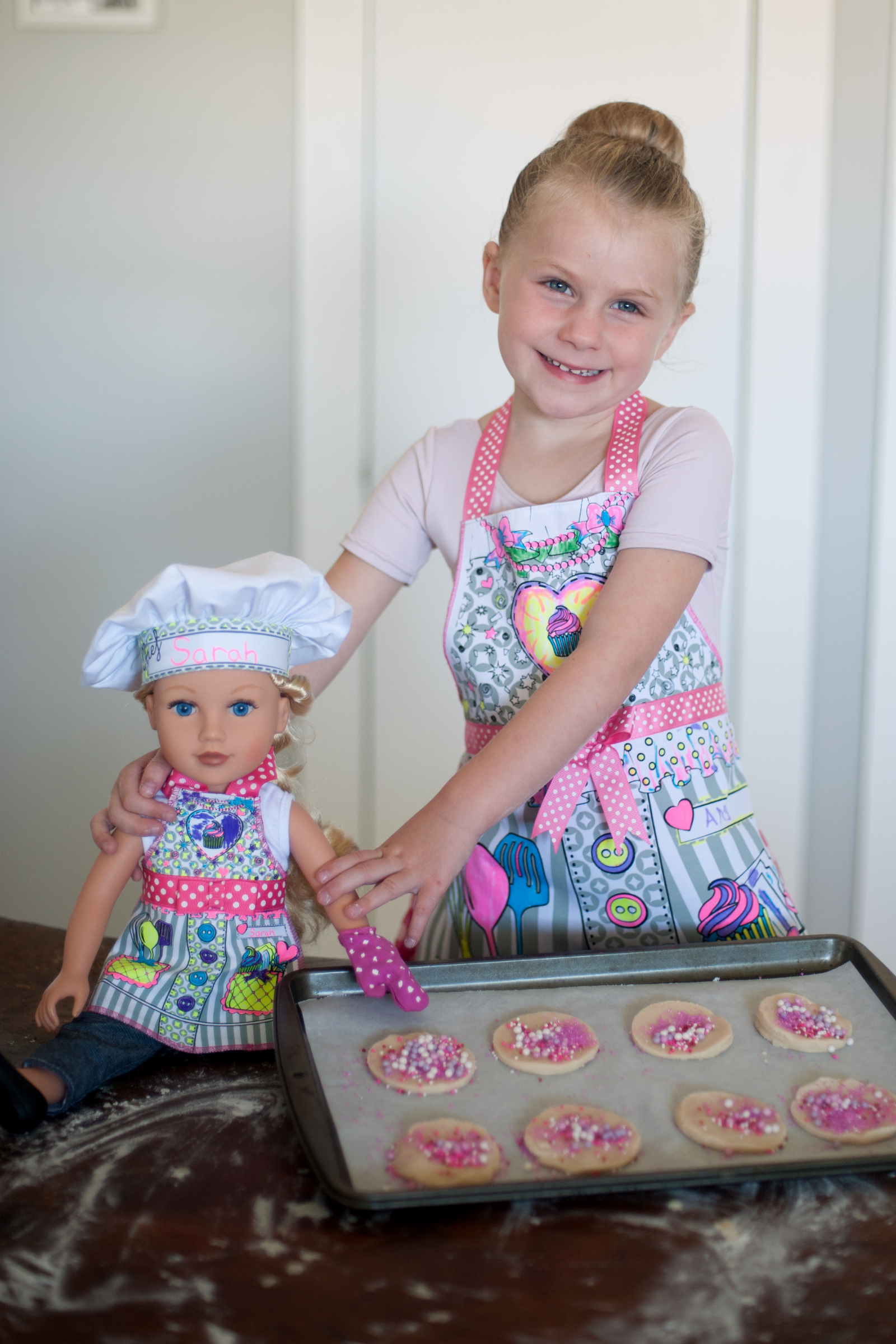 Colour-A-Chef Doll Set