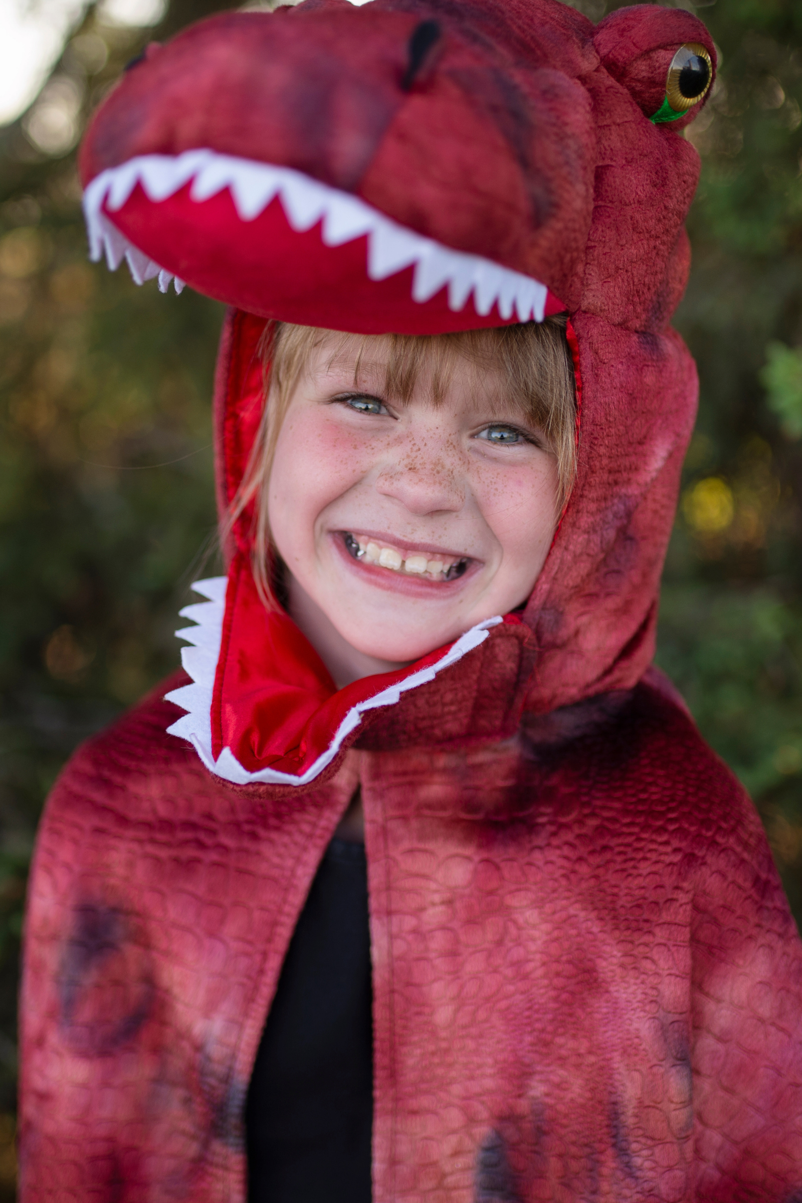 Red & Black Grandasaurus T-Rex Cape with Claws
